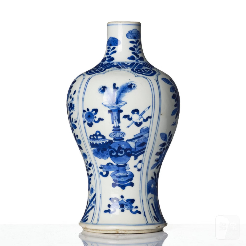 A blue and white 'antiques' vase, - 图4